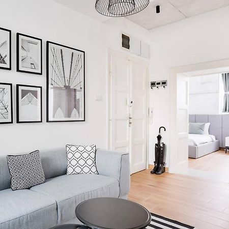 Hostgost Selected Suites - Molerova 9 Belgrado Exterior foto
